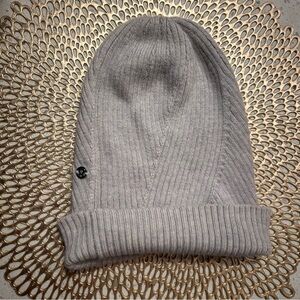 Lululemon Light Gray Ribbed Beanie